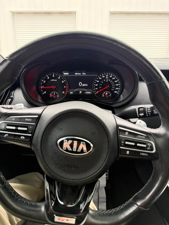 2018 Kia Stinger GT - Image 10 of 12