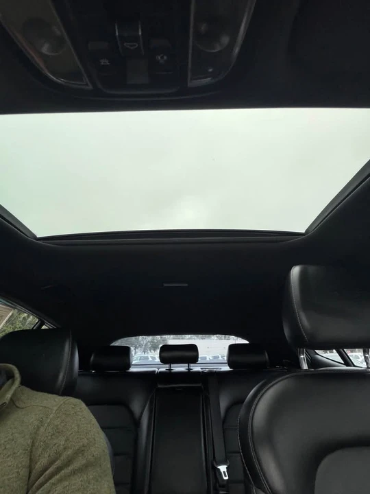 2018 Kia Stinger GT - Image 8 of 12