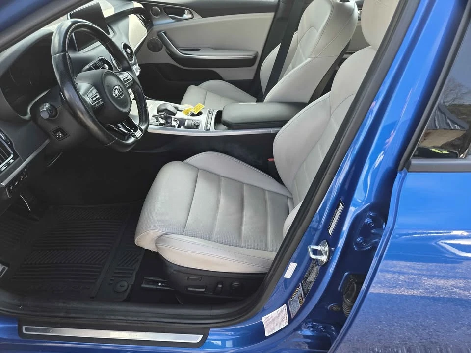 2018 Kia Stinger GT - Image 12 of 13