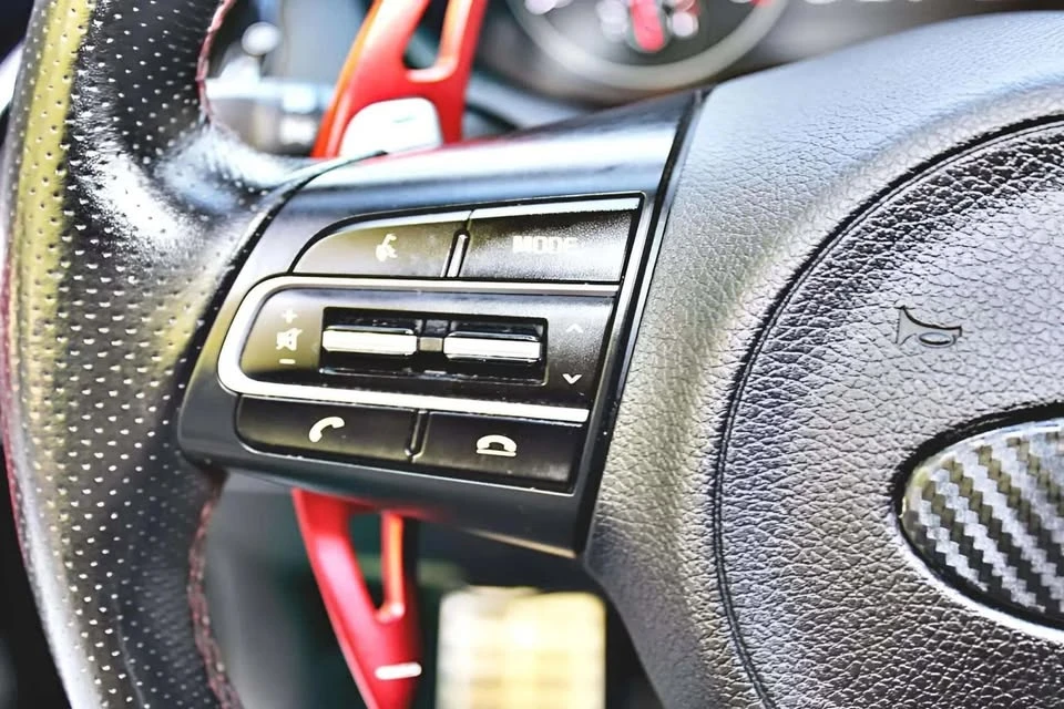 2018 Kia Stinger GT - Image 17 of 20