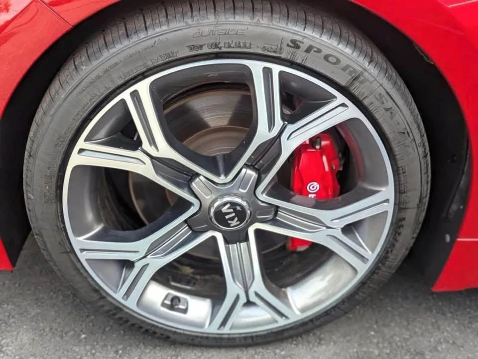 2018 Kia Stinger GT - Image 15 of 16