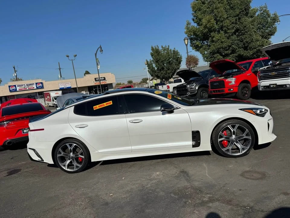 2018 Kia Stinger GT - Image 8 of 19