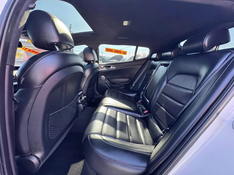 2018 Kia Stinger GT - Image 11 of 19