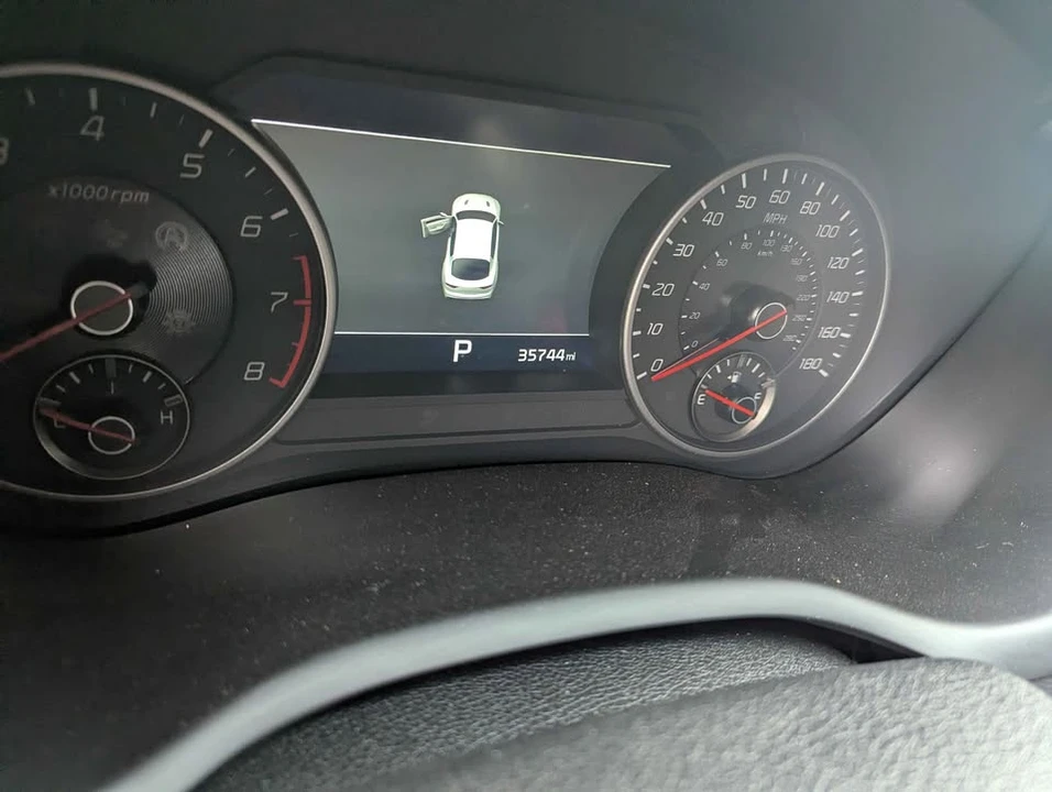 2018 Kia Stinger GT - Image 15 of 16