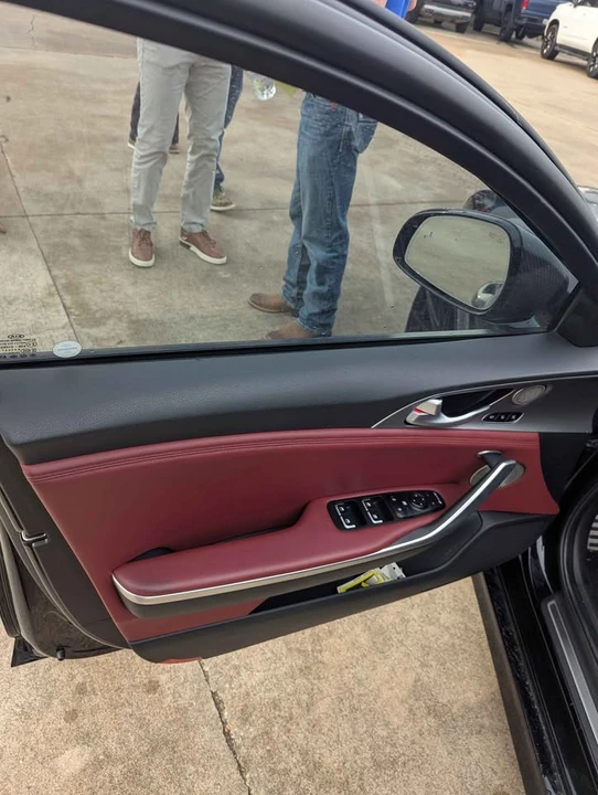 2018 Kia Stinger GT - Image 11 of 16