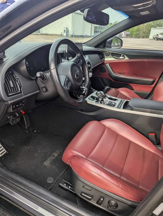 2018 Kia Stinger GT - Image 9 of 16