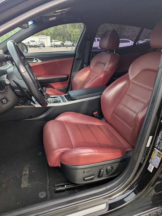 2018 Kia Stinger GT - Image 10 of 16