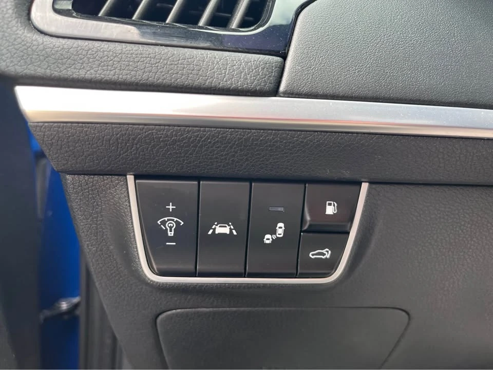 2018 Kia Stinger GT - Image 11 of 20