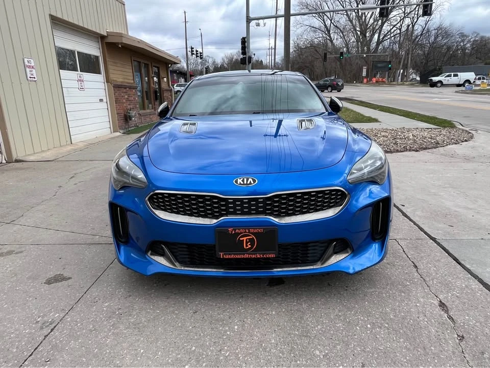 2018 Kia Stinger GT - Image 2 of 20