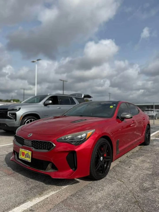2018 Kia Stinger GT - Image 2 of 12