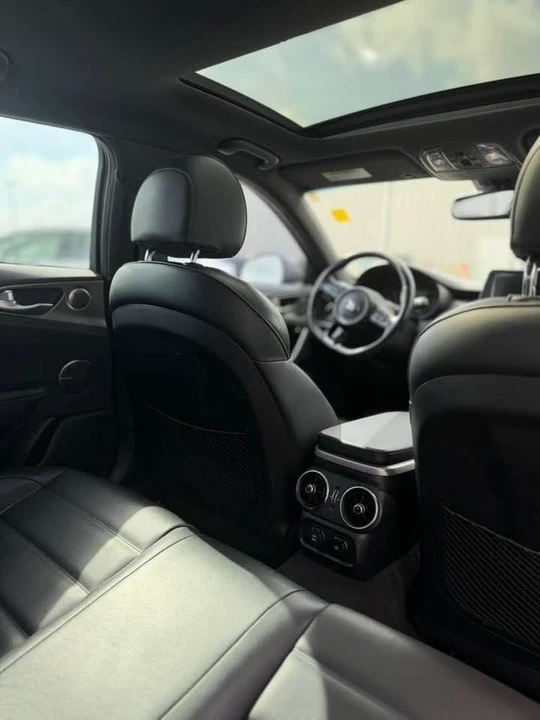 2018 Kia Stinger GT - Image 11 of 12