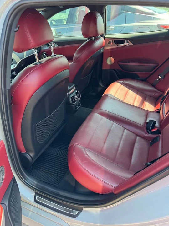 2018 Kia Stinger GT - Image 7 of 12