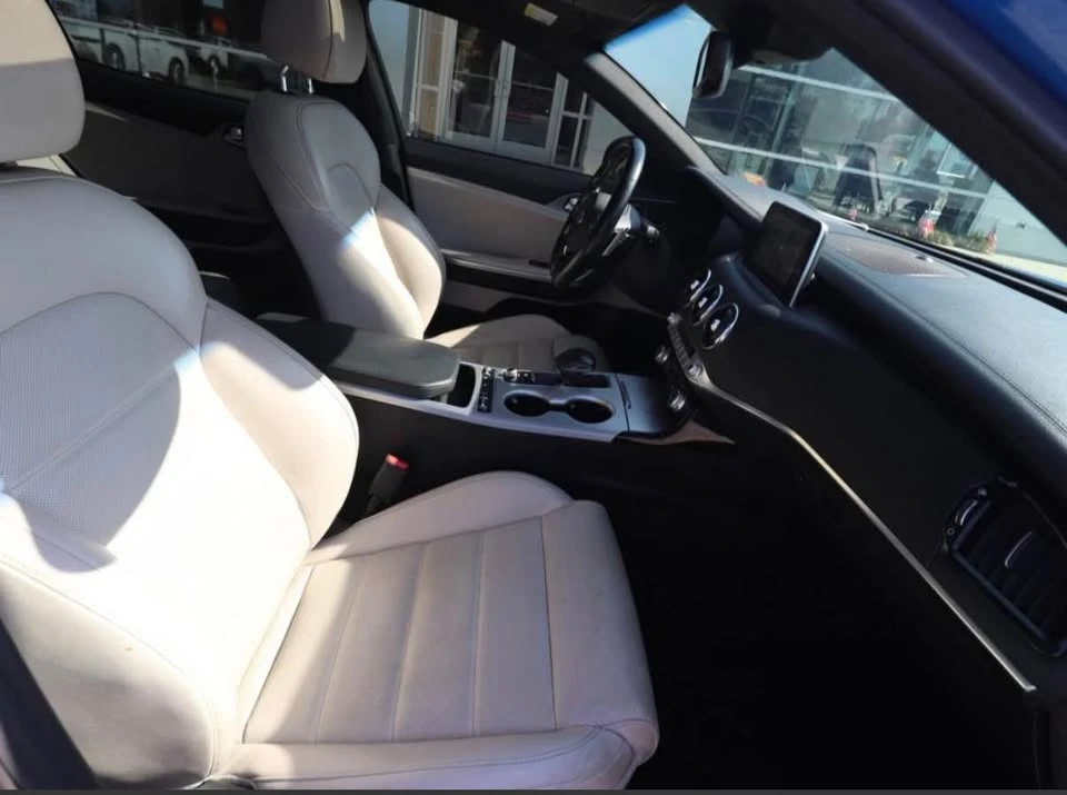 2018 Kia Stinger GT - Image 11 of 12