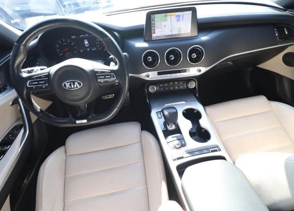 2018 Kia Stinger GT - Image 8 of 12