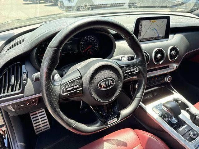 2018 Kia Stinger GT - Image 14 of 19