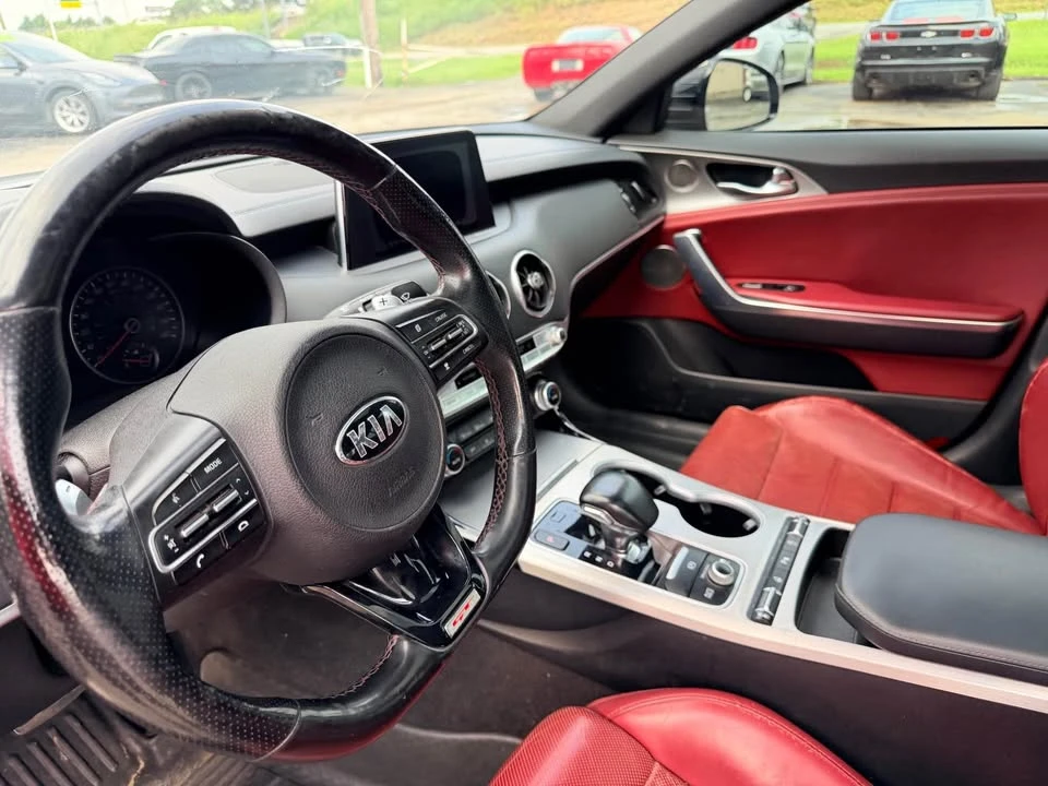 2018 Kia Stinger GT - Image 9 of 11