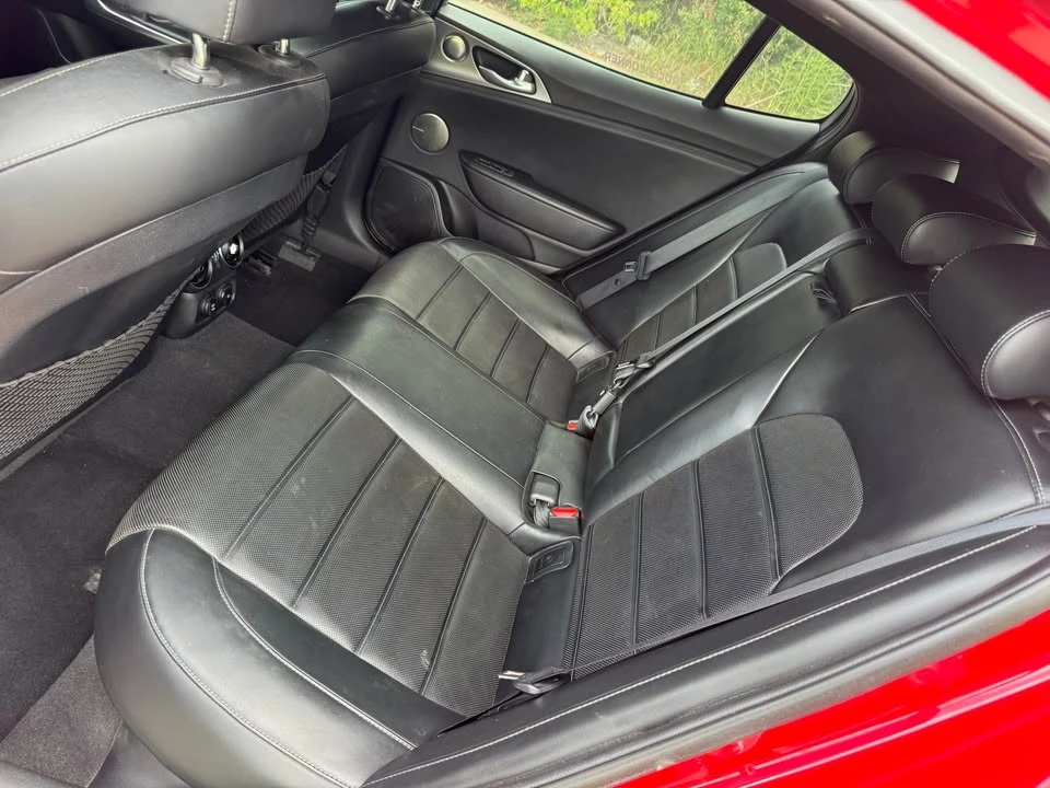 2018 Kia Stinger GT - Image 9 of 12