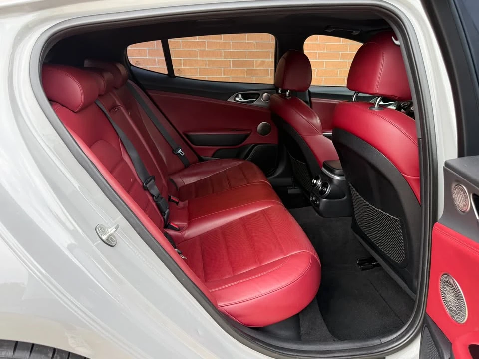 2018 Kia Stinger GT - Image 15 of 20