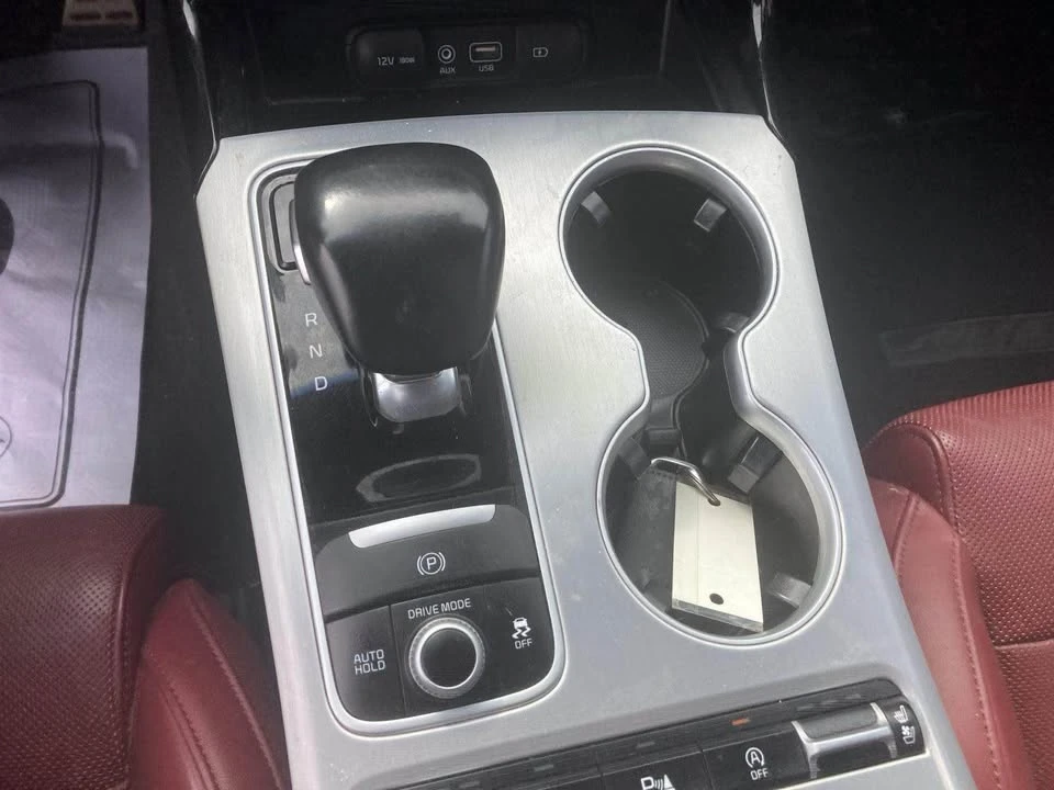 2018 Kia Stinger GT - Image 14 of 16