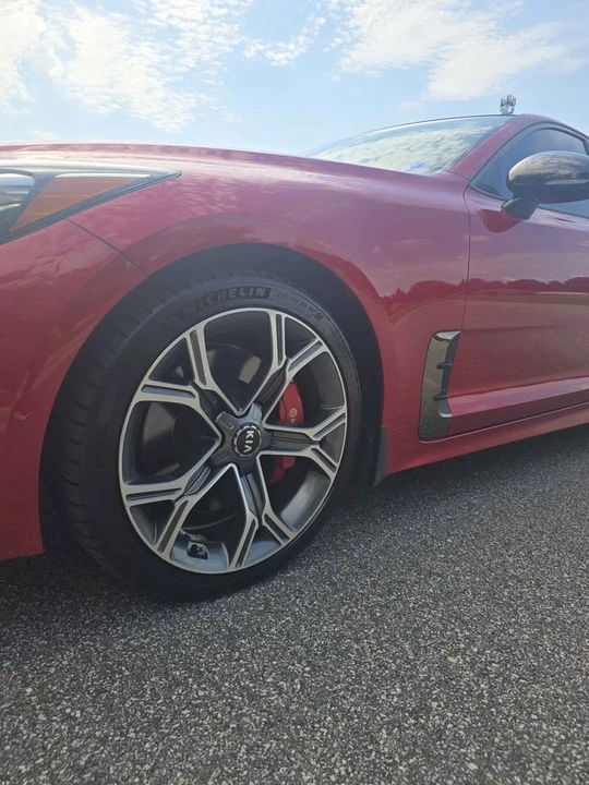2018 Kia Stinger GT - Image 2 of 10