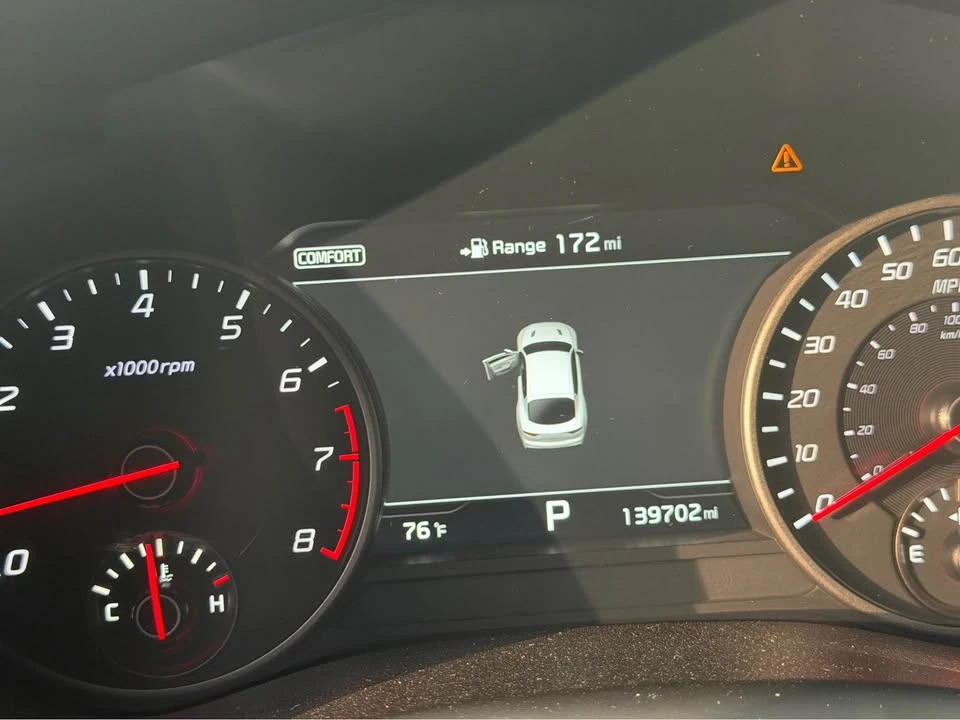 2018 Kia Stinger GT - Image 9 of 10