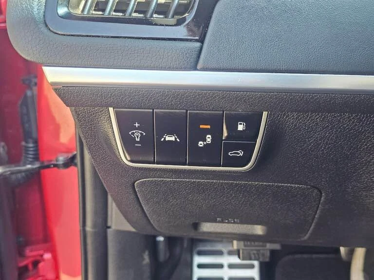 2018 Kia Stinger - Image 12 of 18