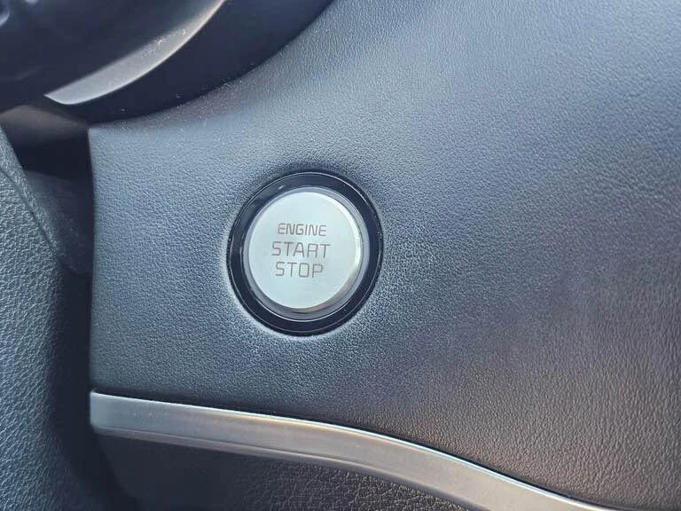 2018 Kia Stinger - Image 11 of 18