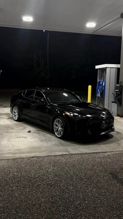 2018 Kia Stinger GT - Image 7 of 10