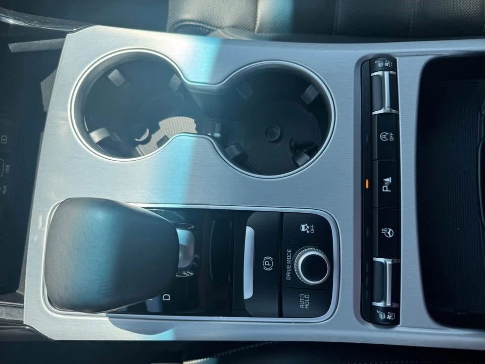 2018 Kia Stinger - Image 13 of 15