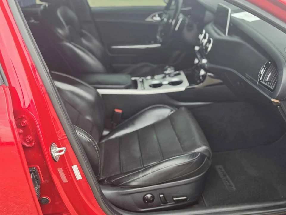 2018 Kia Stinger GT - Image 13 of 15
