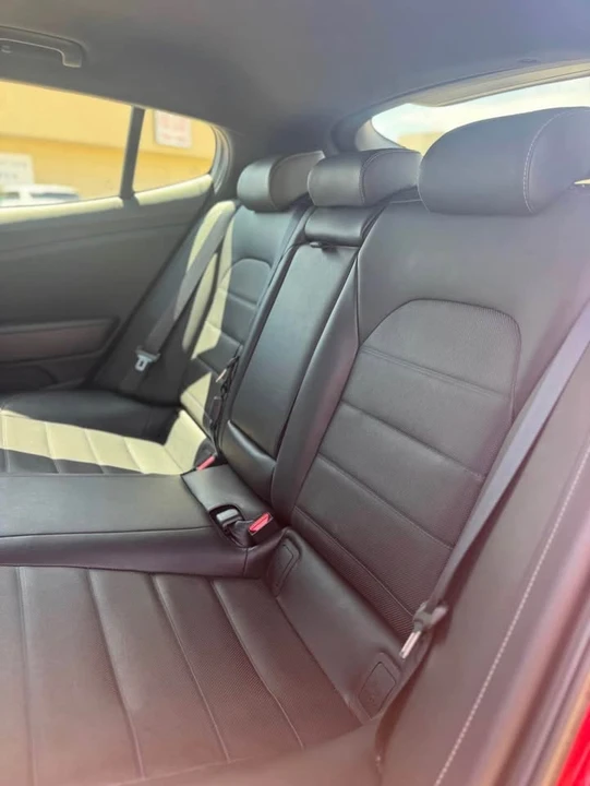 2018 Kia Stinger - Image 6 of 11