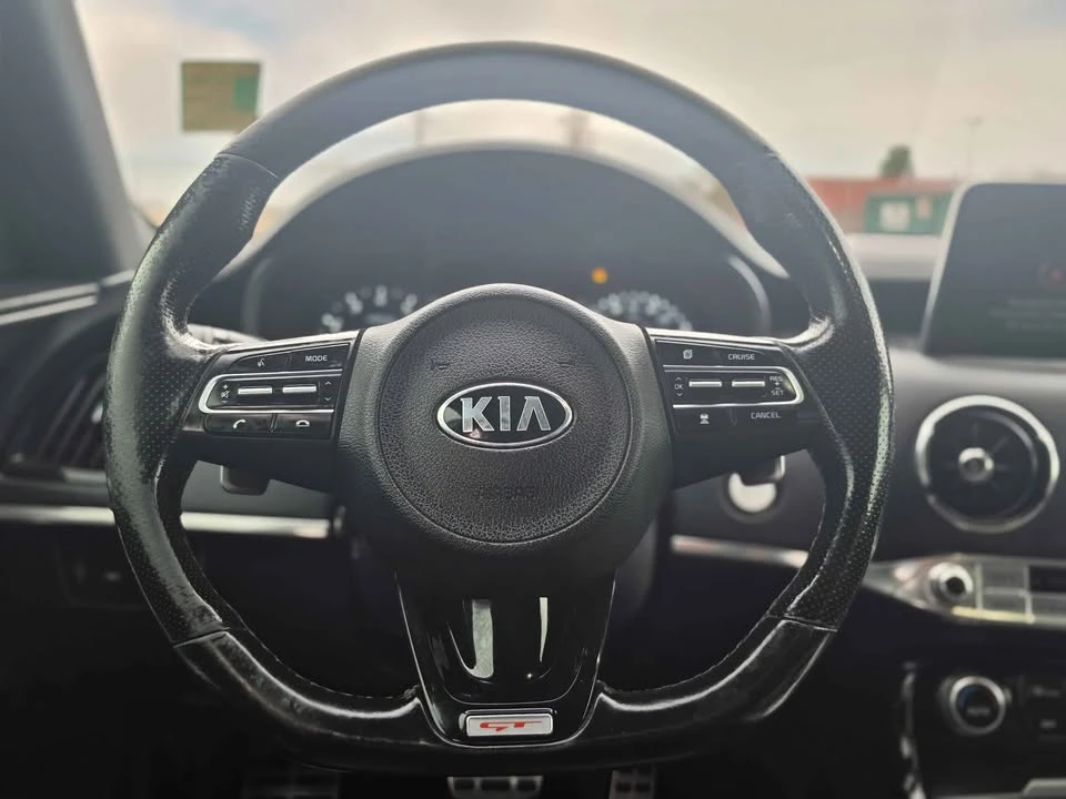 2018 Kia Stinger GT - Image 9 of 15