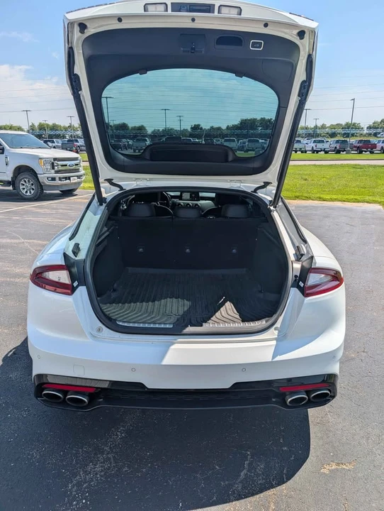 2018 Kia Stinger GT - Image 6 of 18