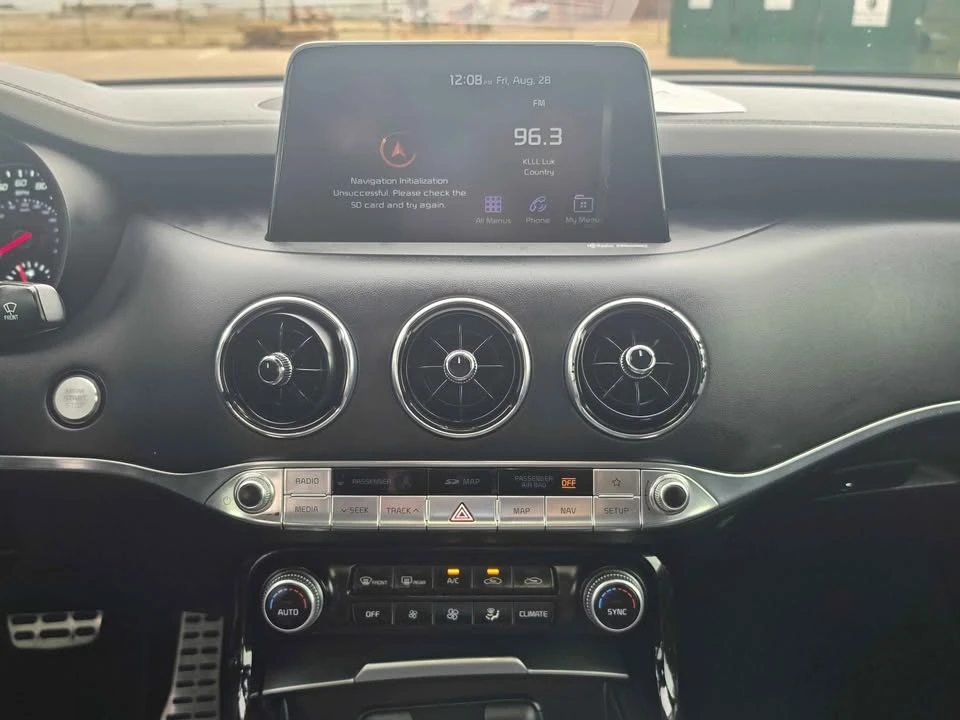 2018 Kia Stinger GT - Image 10 of 15