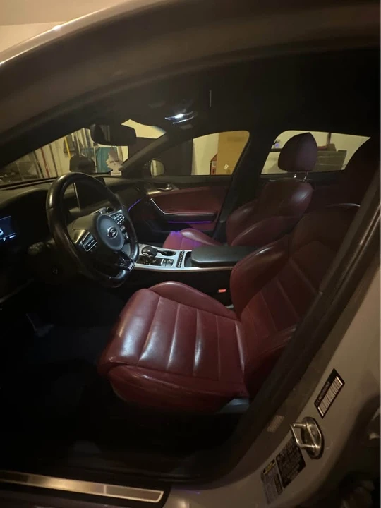 2018 Kia Stinger GT - Image 11 of 13