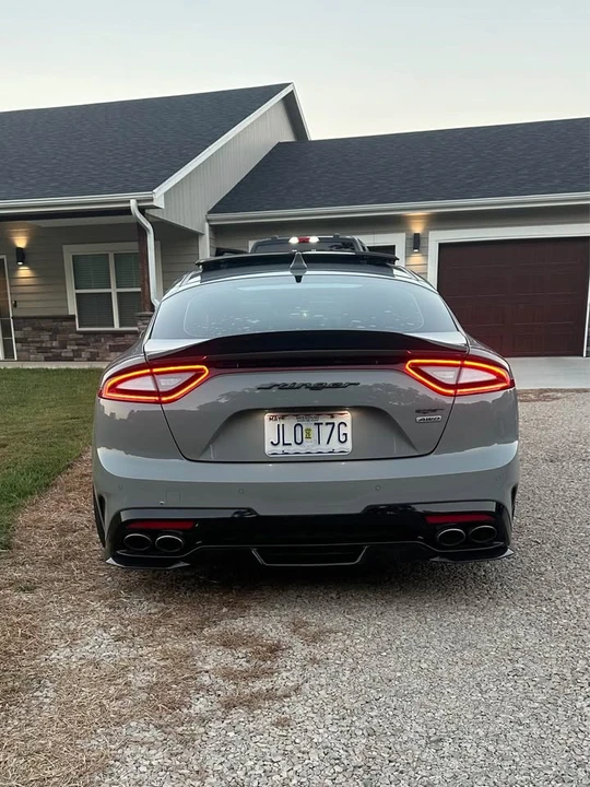2018 Kia Stinger GT - Image 2 of 13
