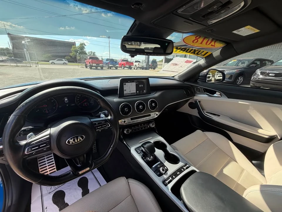 2018 Kia Stinger GT - Image 10 of 20