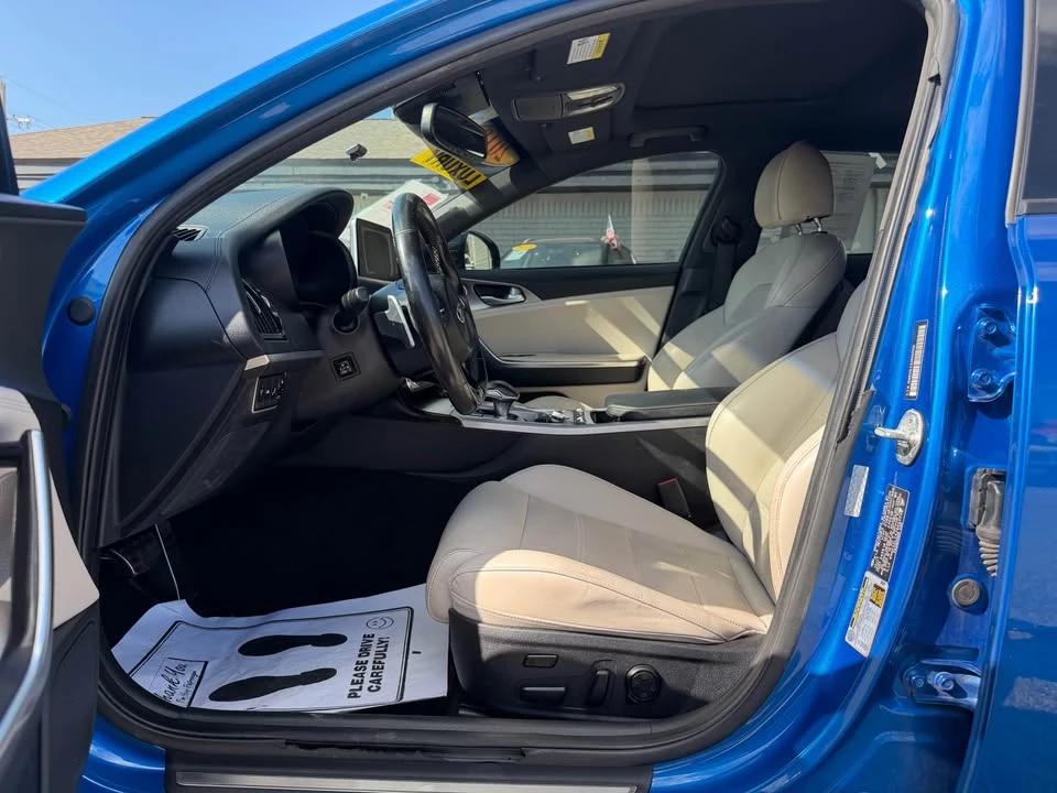 2018 Kia Stinger GT - Image 9 of 20