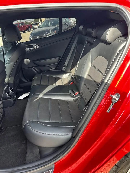 2018 Kia Stinger GT - Image 10 of 10