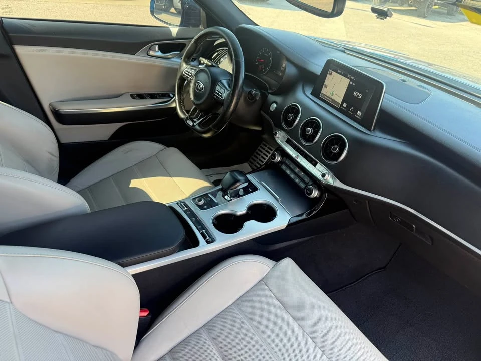 2018 Kia Stinger GT - Image 12 of 15