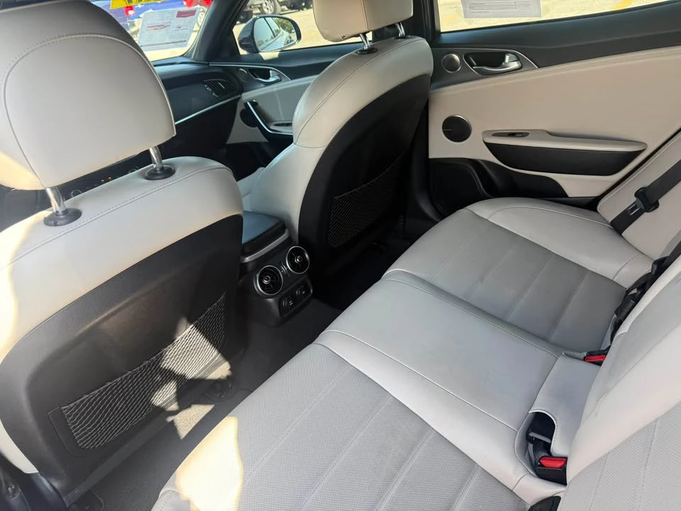 2018 Kia Stinger GT - Image 13 of 15
