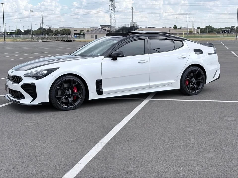 2018 Kia Stinger GT - Image 2 of 18