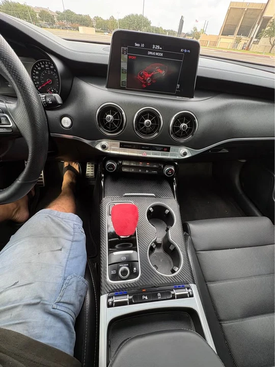 2018 Kia Stinger GT - Image 14 of 18
