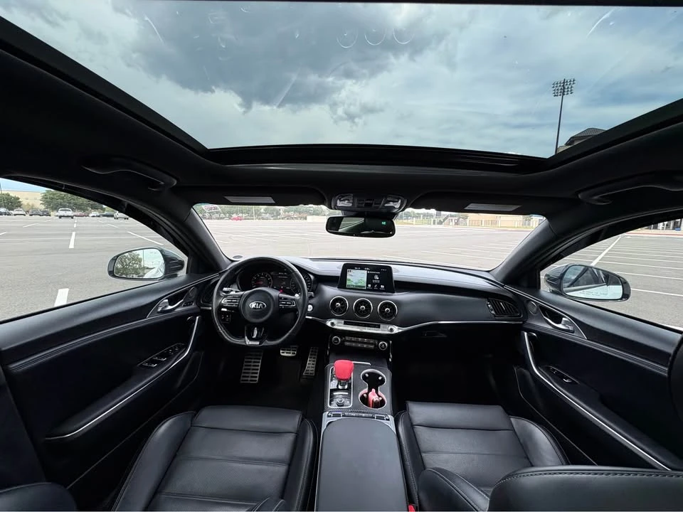 2018 Kia Stinger GT - Image 13 of 18