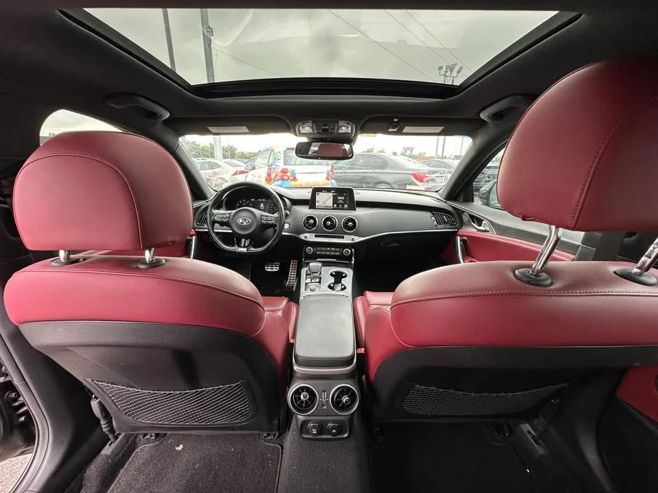2018 Kia Stinger GT - Image 15 of 20