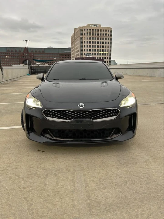 2018 Kia Stinger - Image 14 of 16