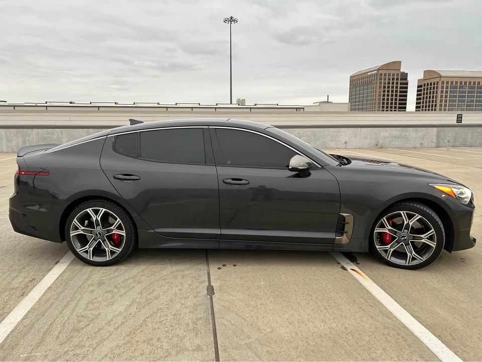 2018 Kia Stinger - Image 2 of 16