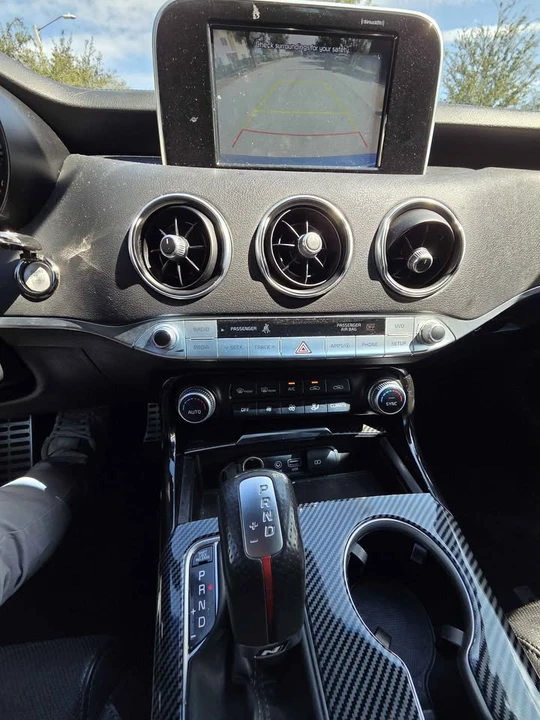 2018 Kia Stinger GT - Image 15 of 15
