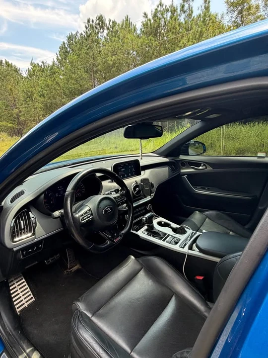2018 Kia Stinger GT - Image 10 of 11
