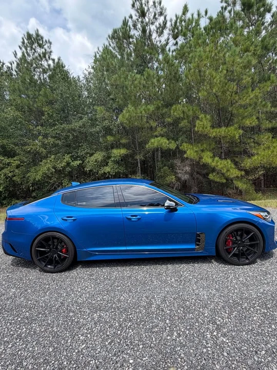 2018 Kia Stinger GT - Image 9 of 11